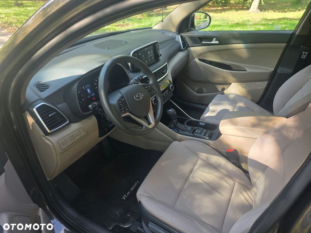Hyundai Tucson - 13