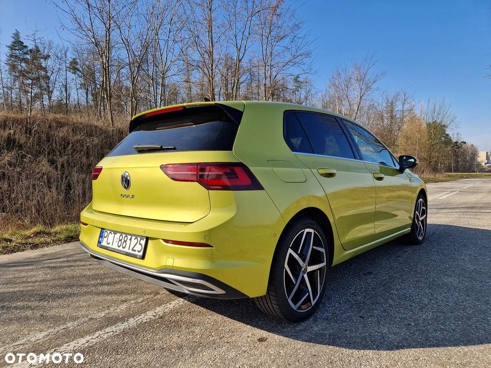 Volkswagen Golf 1.5 TSI BMT Evo IQ Drive DSG - 10