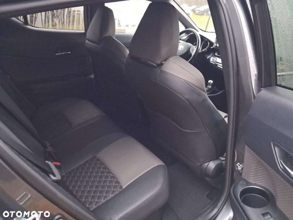 Toyota C-HR 2.0 Hybrid Executive - 13