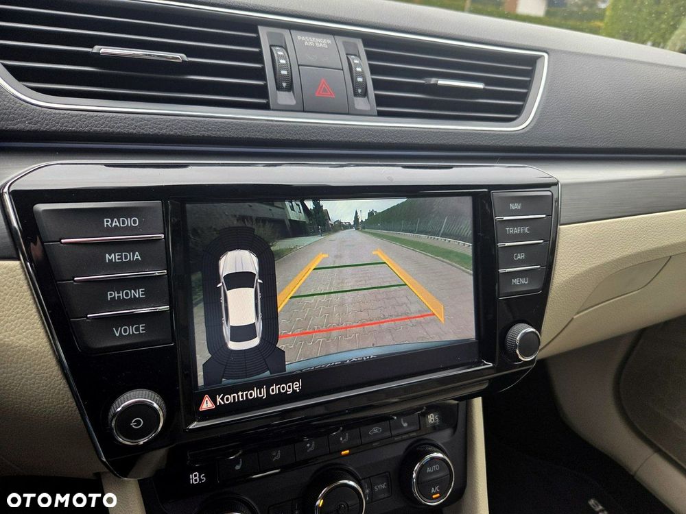 Skoda Superb 1.8 TSI Sportline DSG - 19