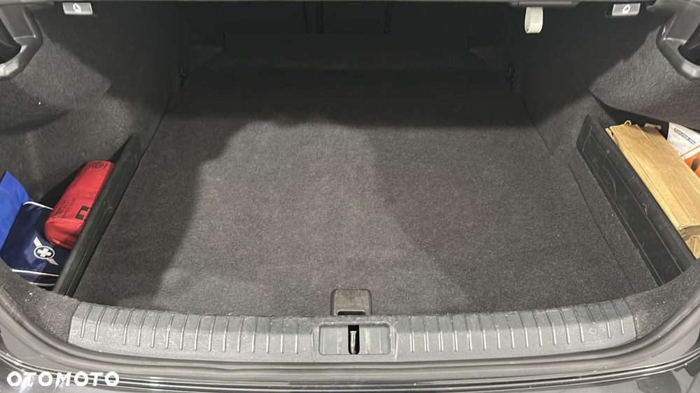 Volkswagen Passat 2.0 TDI EVO Business DSG - 12