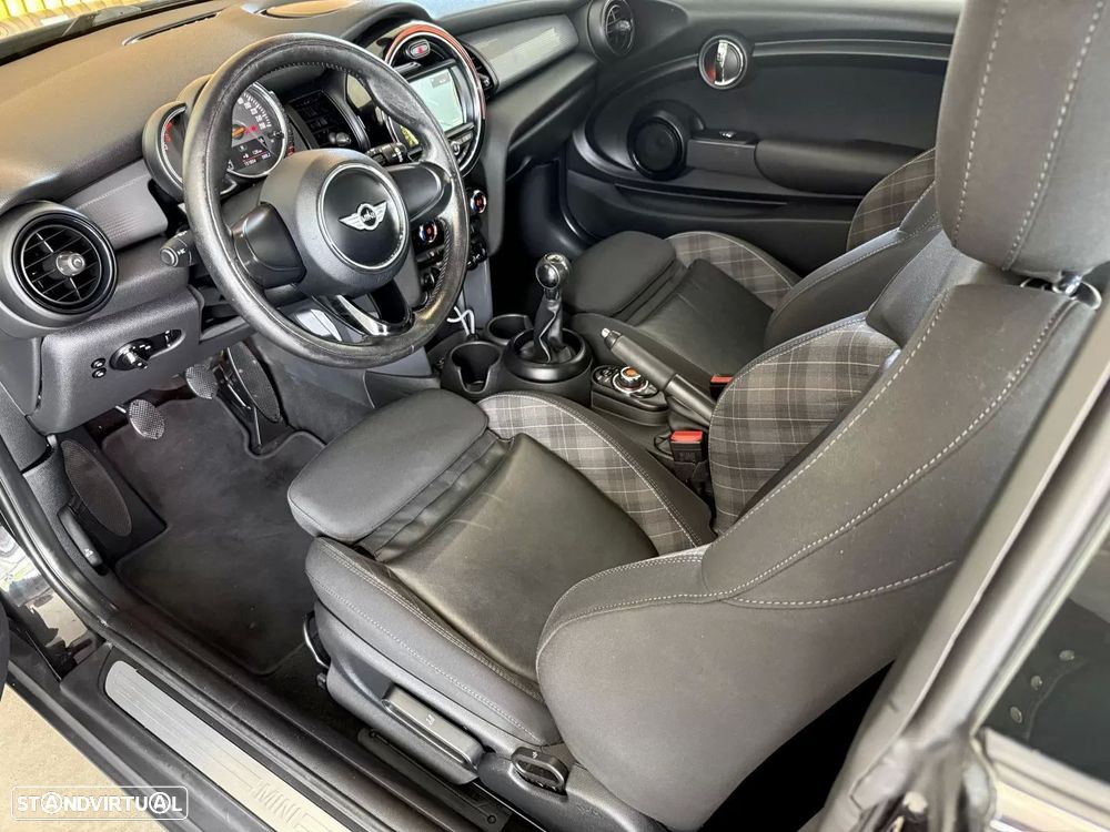 MINI 3 Portas One D - 29