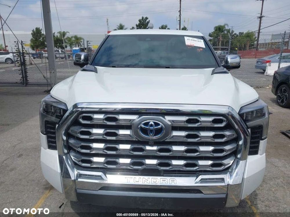 Toyota Tundra - 8