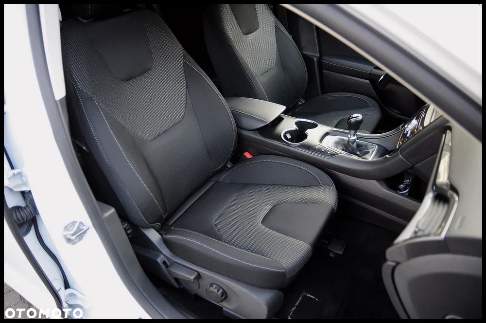 Ford Mondeo 2.0 TDCi Titanium - 27