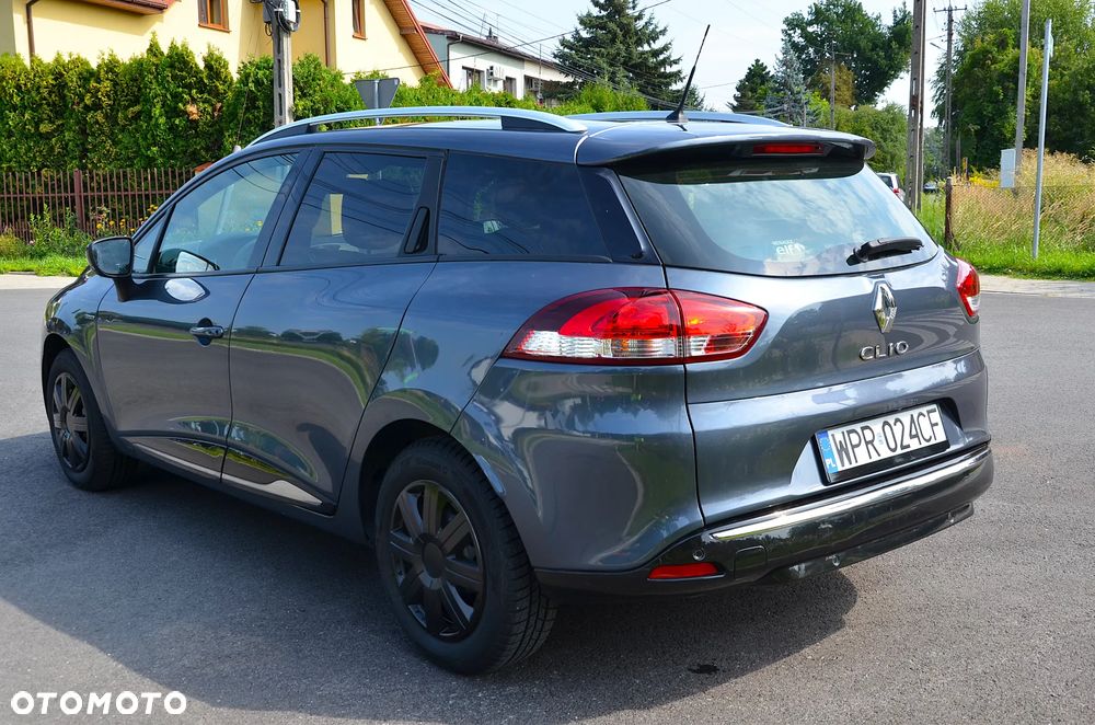 Renault Clio - 9