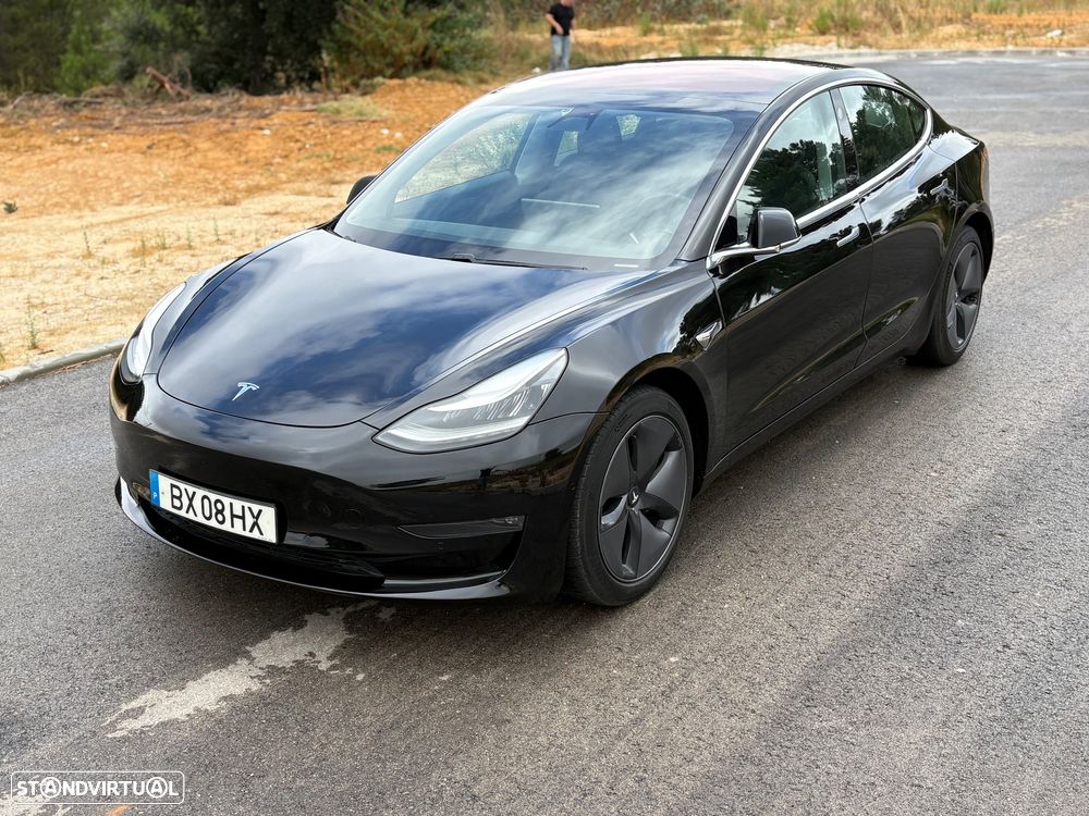 Tesla Model 3 - 1