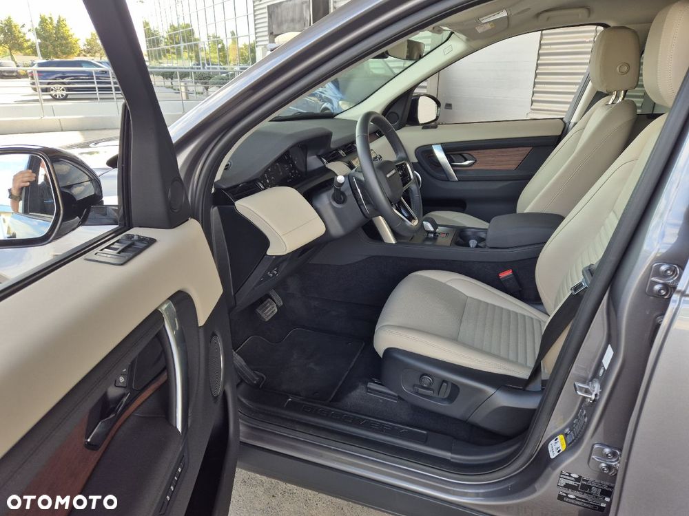 Land Rover Discovery Sport D200 - 9