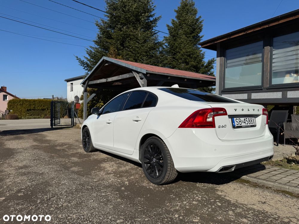 Volvo S60 D4 Drive-E Kinetic - 3