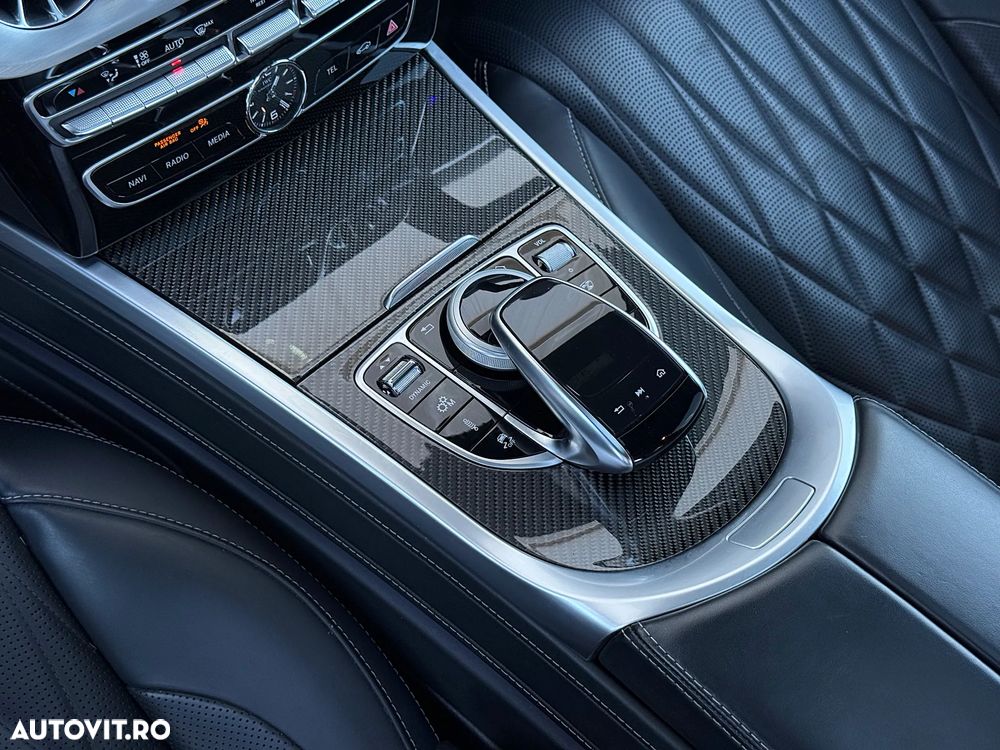 Mercedes-Benz G AMG 63 SW Long Aut. - 32