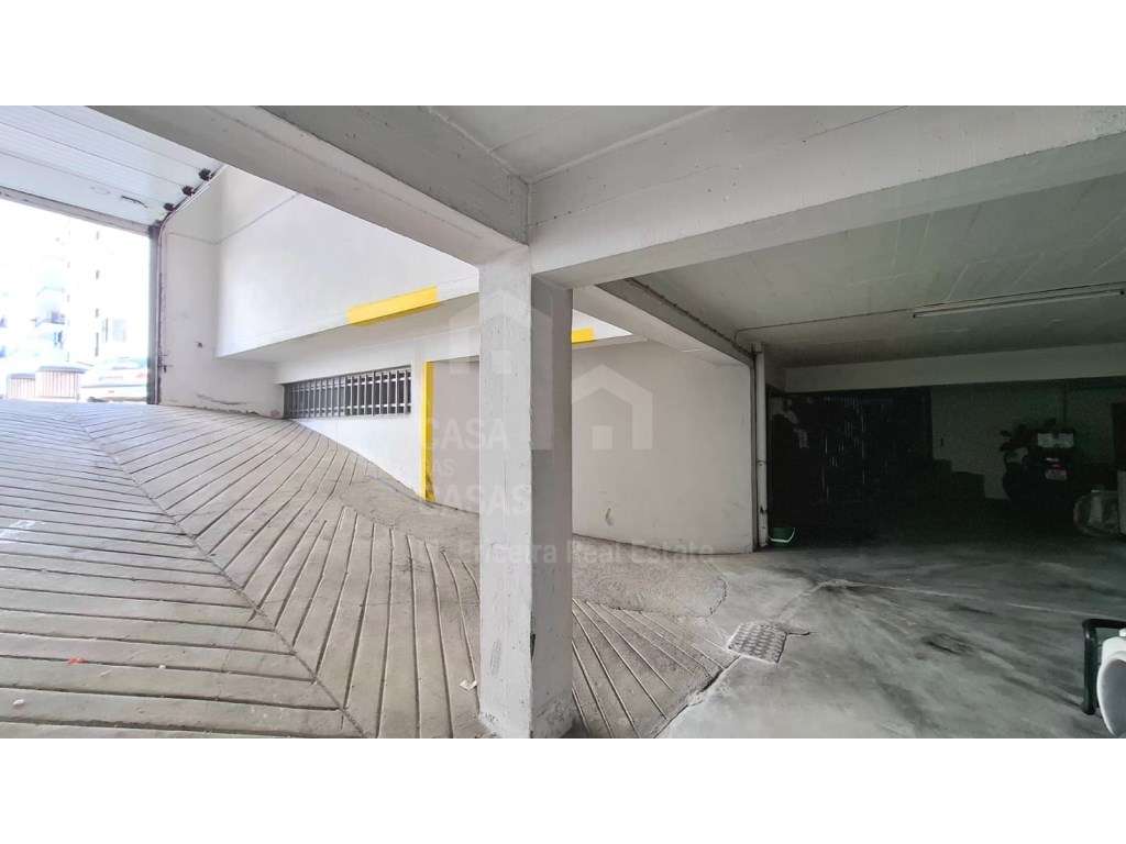 Arrenda Garagem - Ericeira, A Casa das Casas - Grande imagem: 3/11