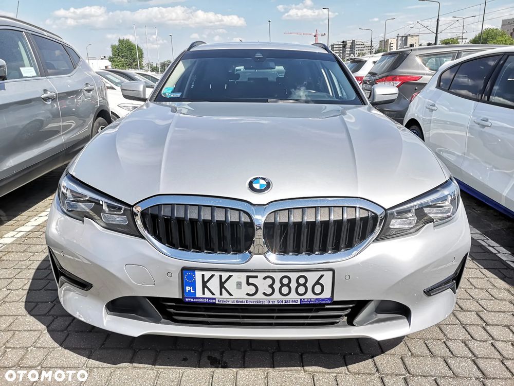 BMW Seria 3 320d xDrive - 4