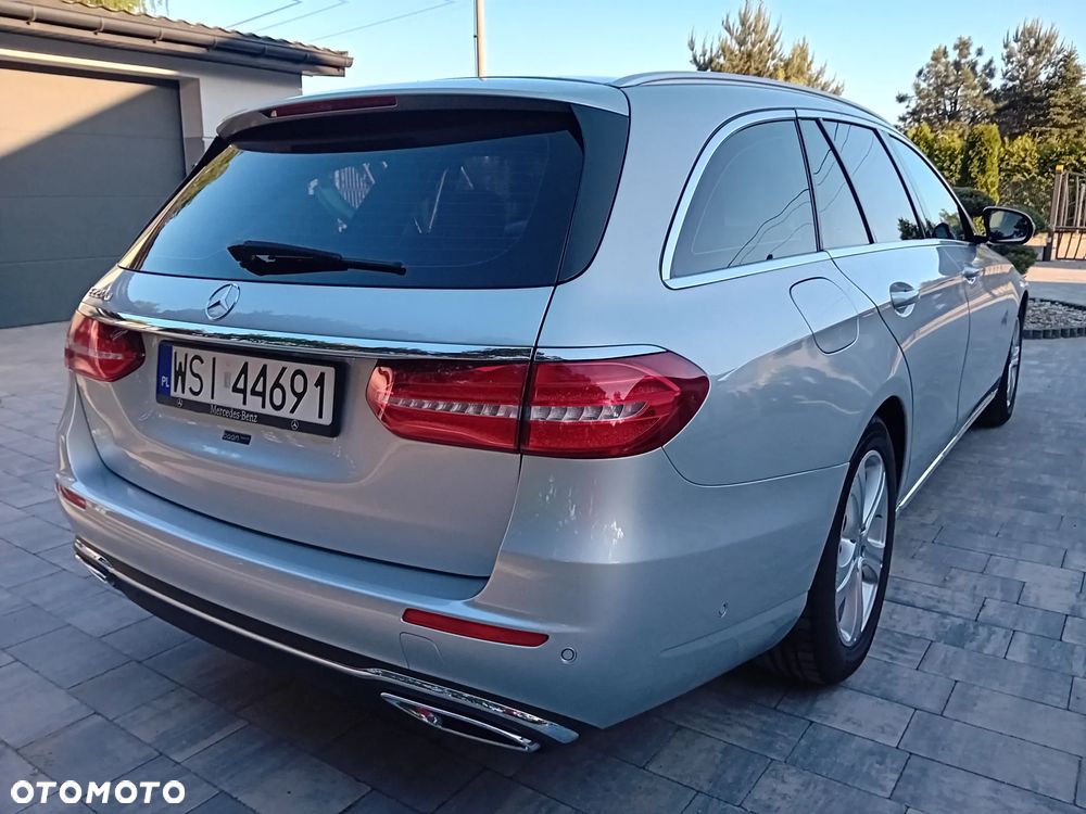 Mercedes-Benz Klasa E 220 d T 9G-TRONIC Avantgarde - 5