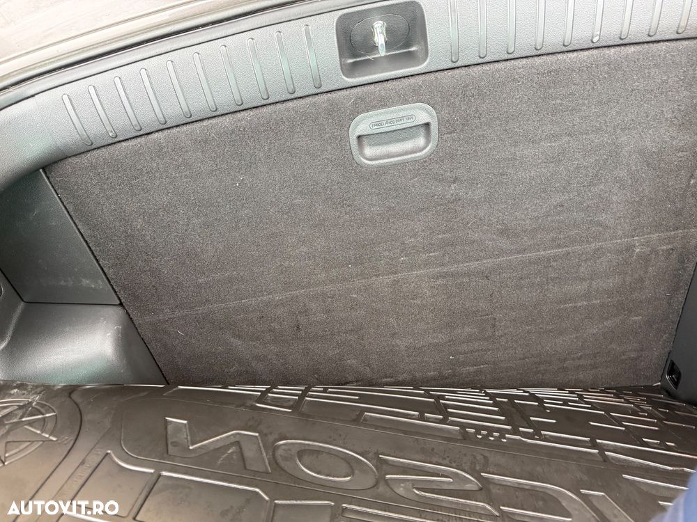 Hyundai Tucson blue 1.7 CRDi 2WD DCT Style - 18