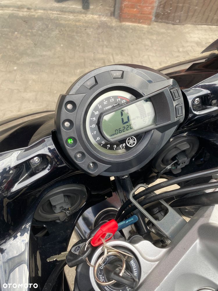 Yamaha FZ6 - 5