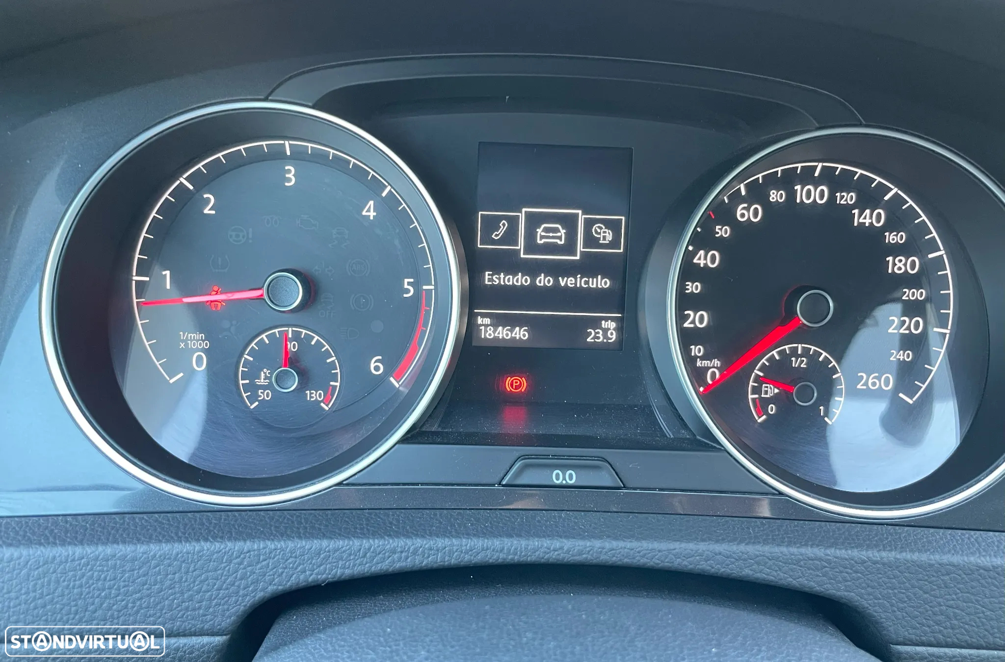 VW Golf 1.6 TDI Confortline - 25