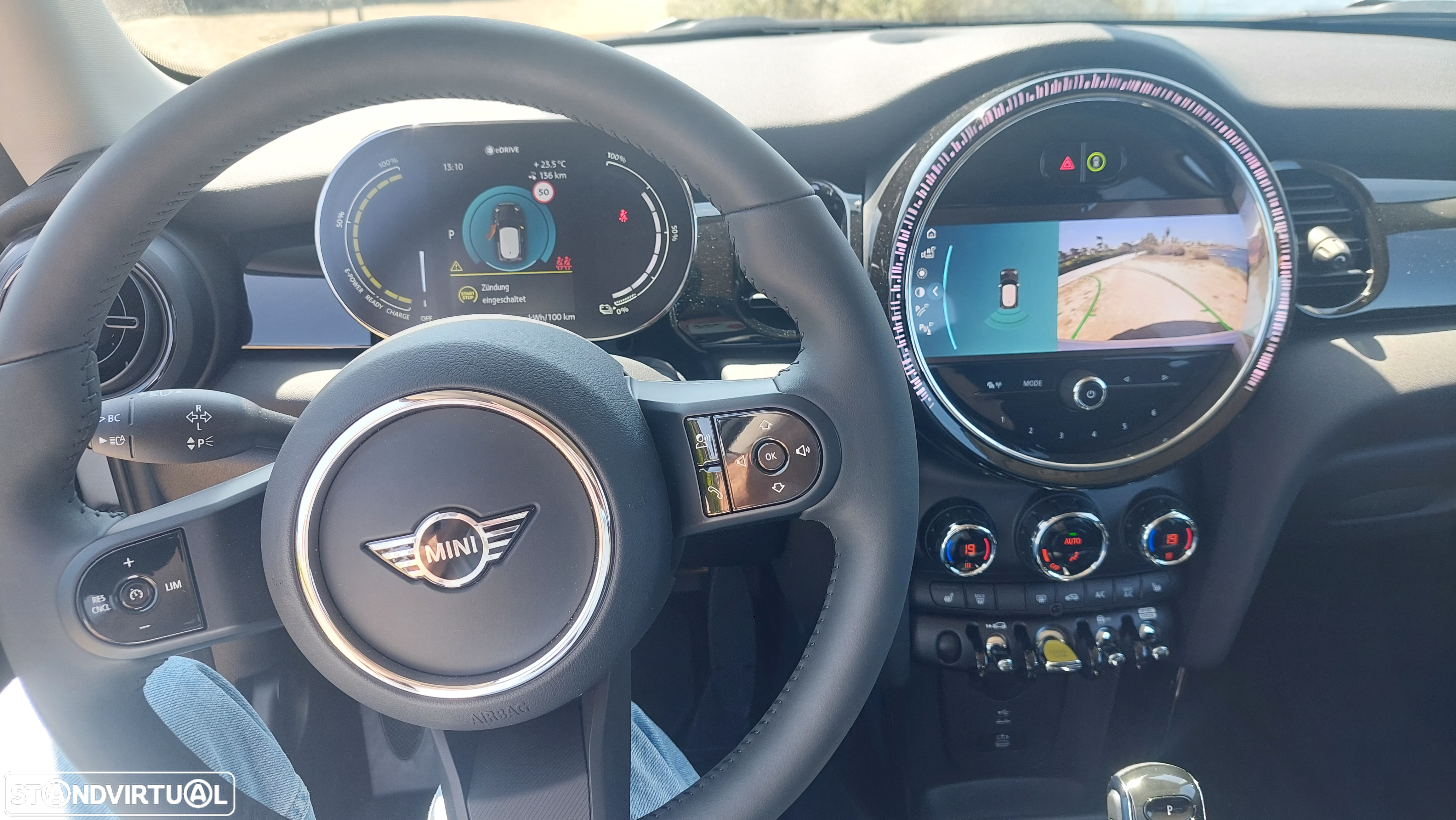 MINI 3 Portas Cooper E Classic - 9