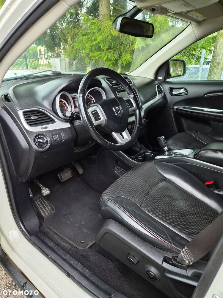 Dodge Journey - 12