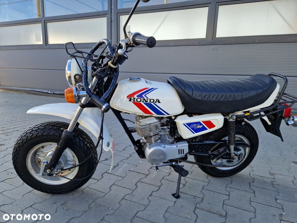Honda CB - 11