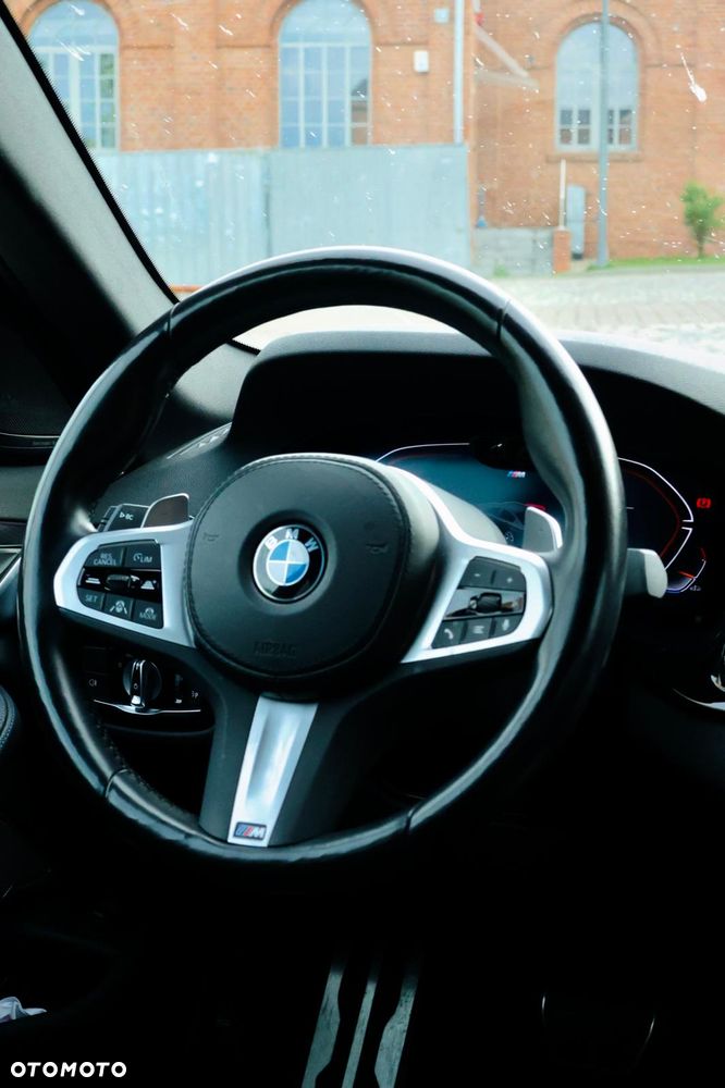 BMW Seria 5 540d xDrive mHEV M Sport sport - 17