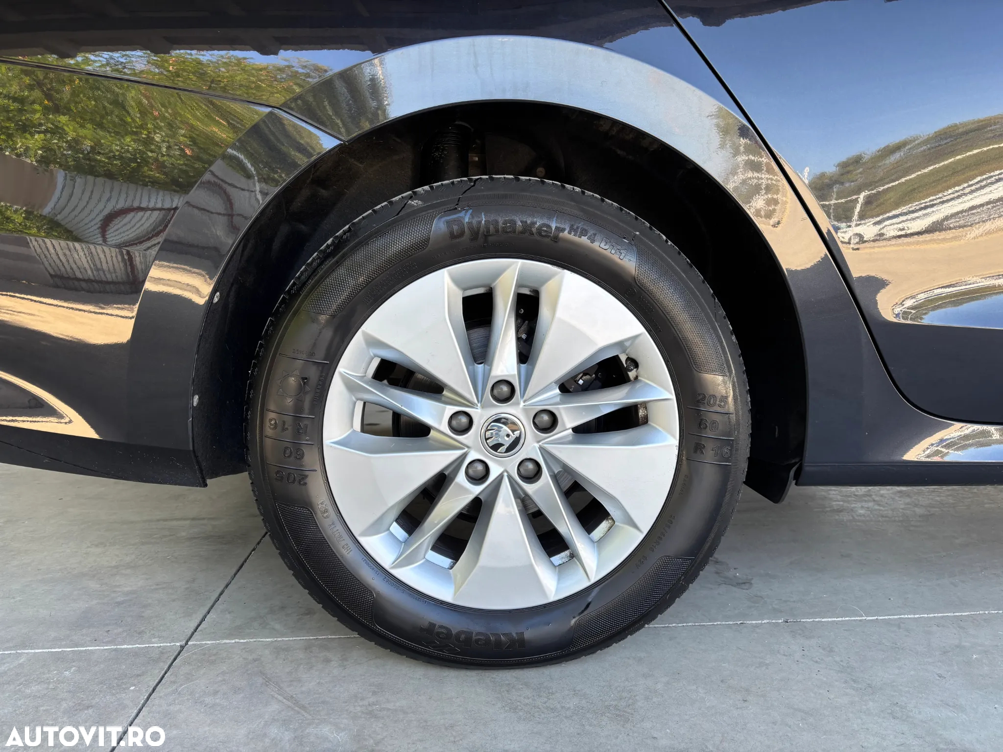 Skoda Octavia 2.0 TDI DSG Style - 14