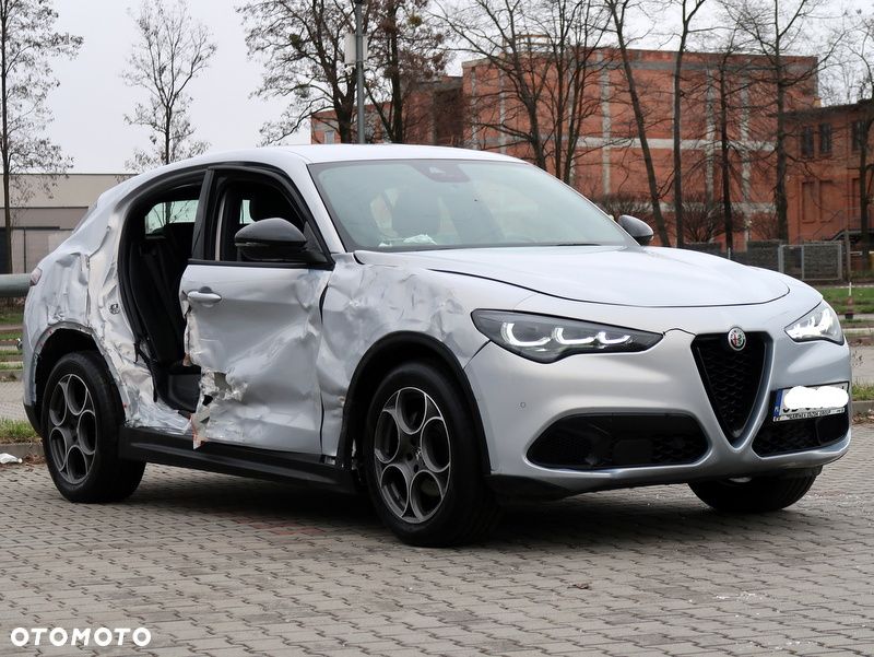 Alfa Romeo Stelvio 2.0 Turbo Sprint Q4 - 6