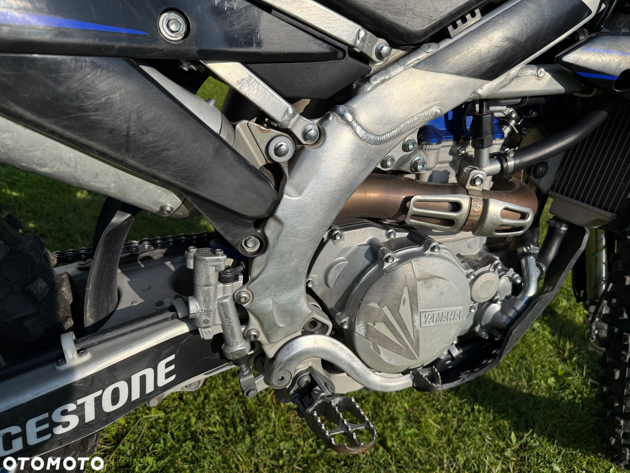 Yamaha YZF - 9