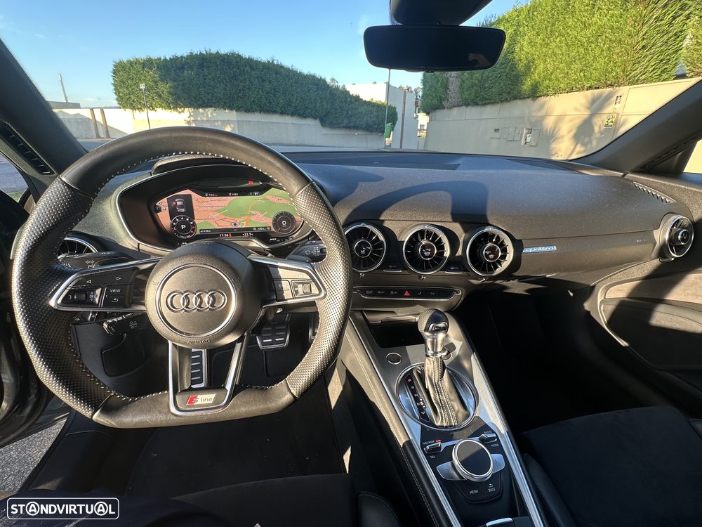 Audi TT Coupé - 19