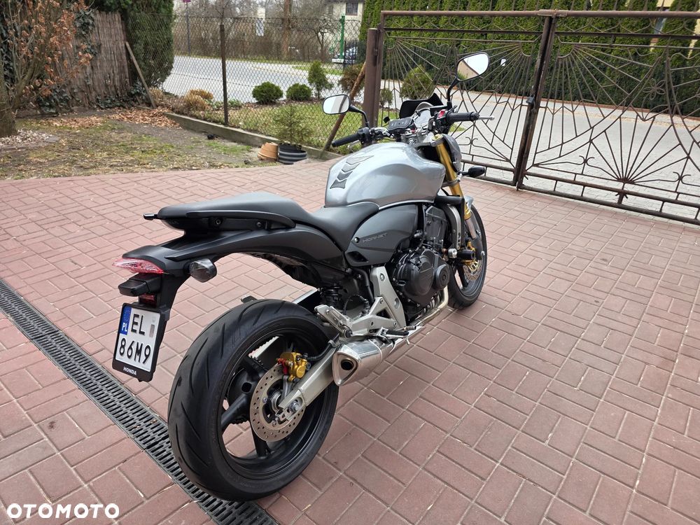 Honda Hornet - 12