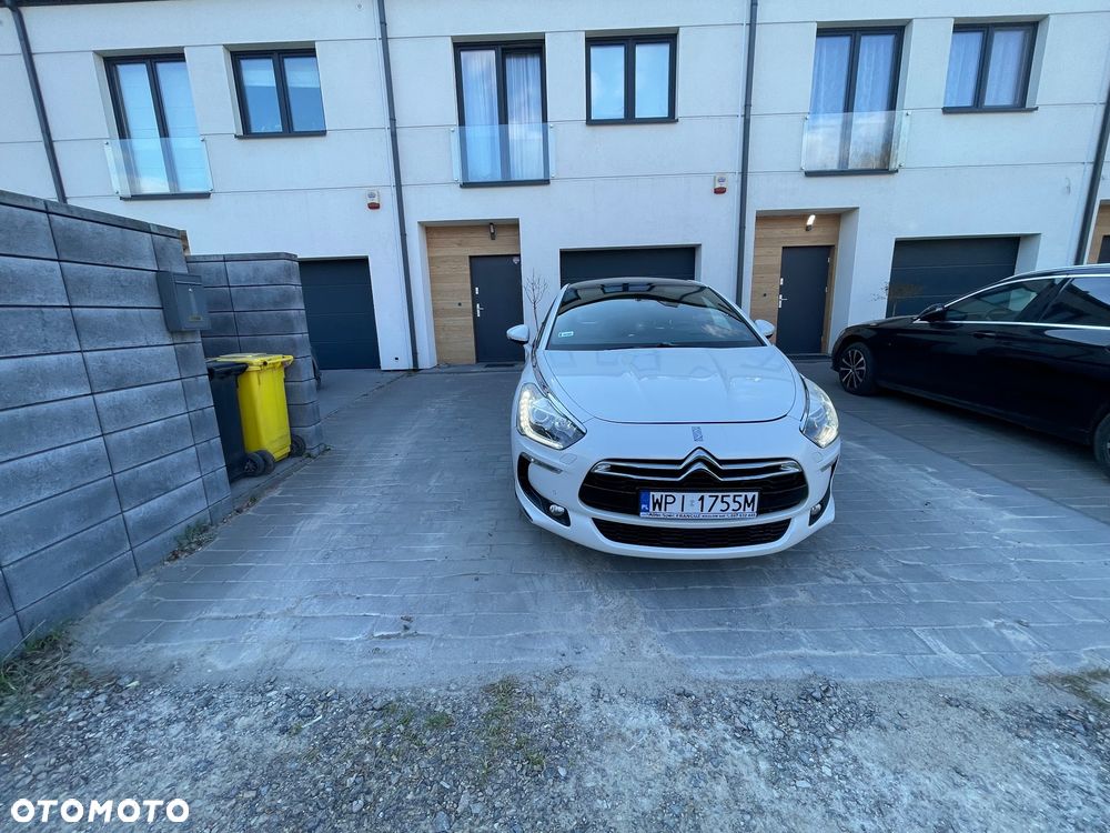 Citroën DS5 1.6 e-HDi Chic MCP - 8