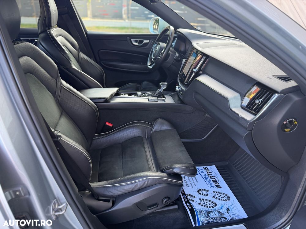 Volvo XC 60 D4 AWD Geartronic RDesign - 8