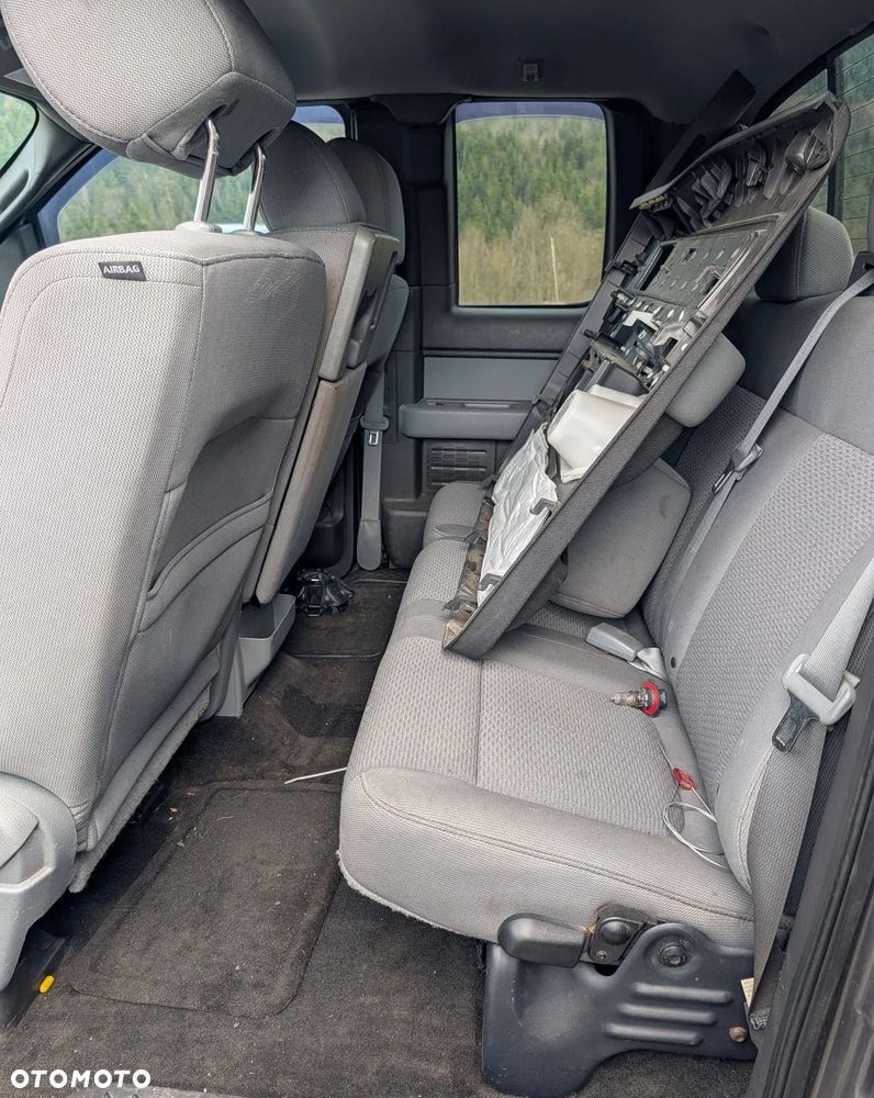 Ford F150 - 4
