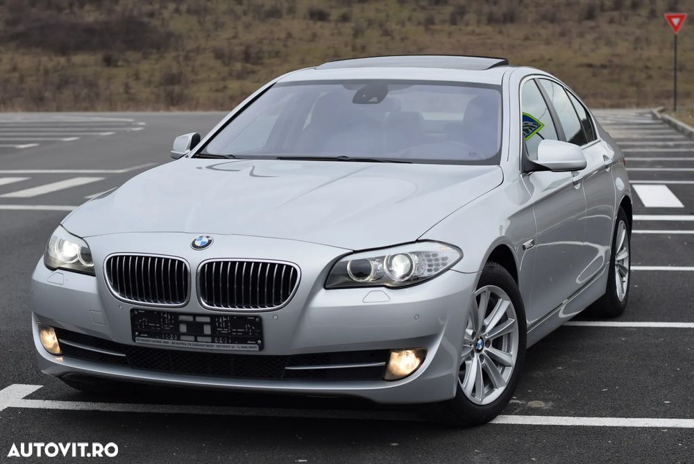 BMW Seria 5 525d Sport-Aut. - 1