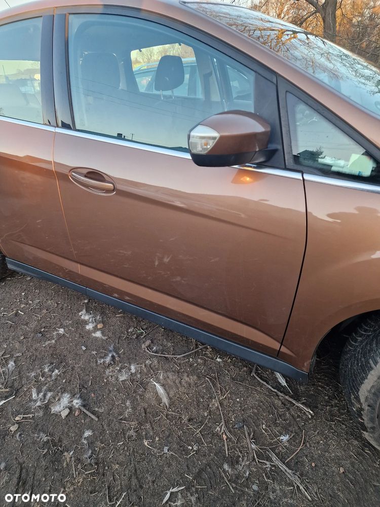 Drzwi prawy  przód  ford  c-max  mk2  w  kolorze  NA - 1