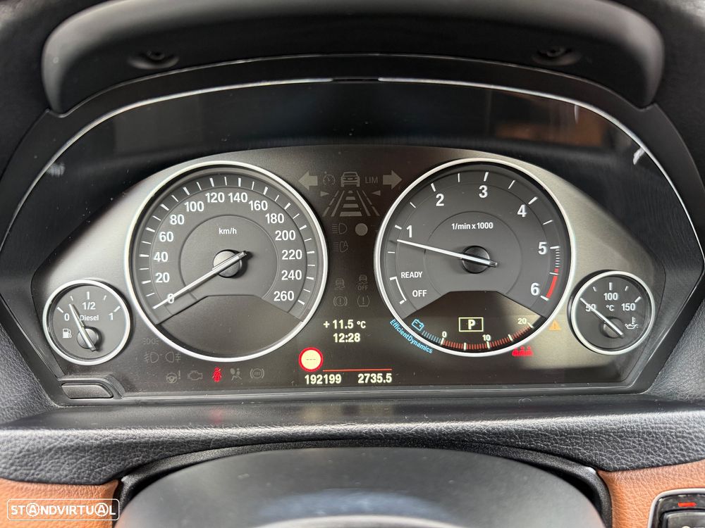 BMW 320 d Auto Pack M - 18