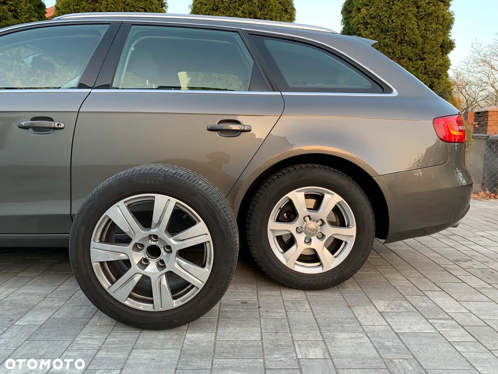 Audi A4 Avant 2.0 TDI DPF clean diesel quattro S tronic Ambition - 13