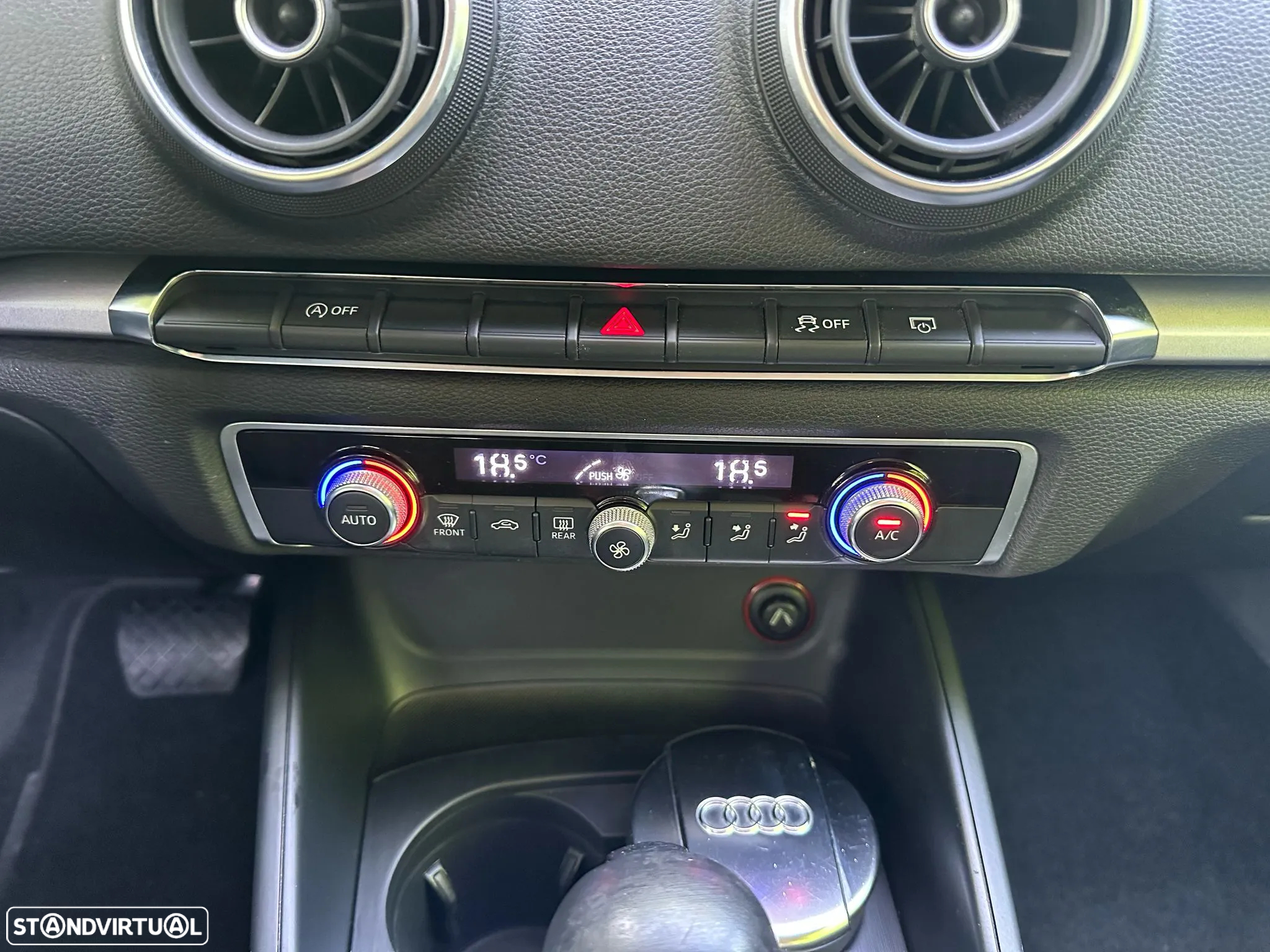 Audi A3 Sportback 1.6 TDI Attraction Business Line S-Tronic - 26