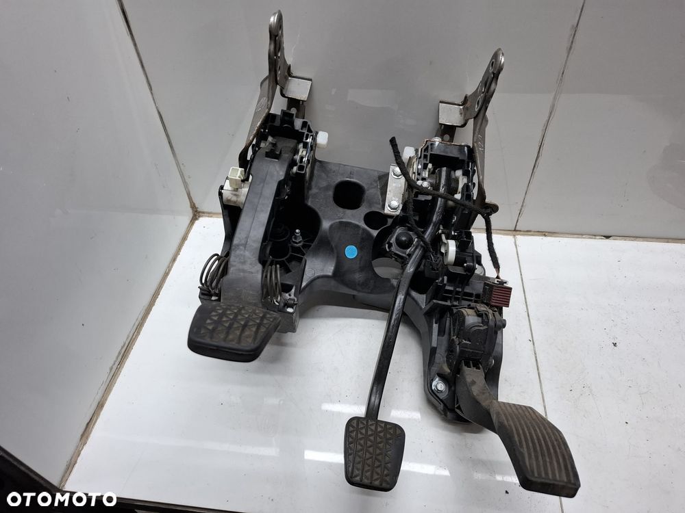 PEDAŁY PEDAŁ OPEL INISGNIA A KOMPLETNE - 2