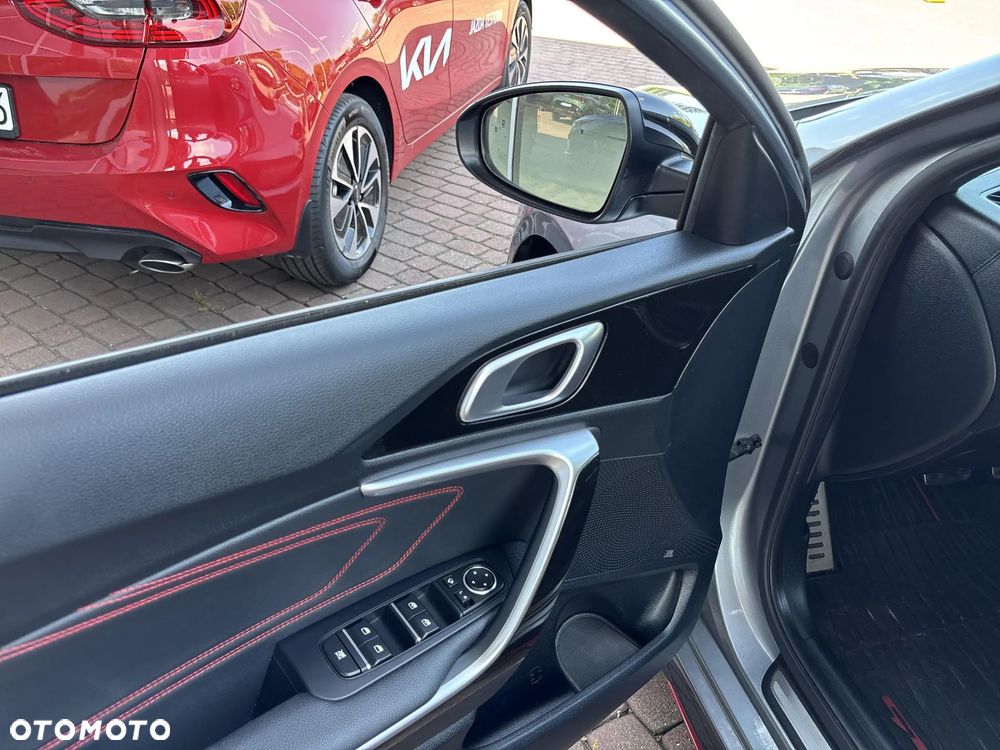 Kia ProCeed 1.6 T-GDI GT DCT - 23