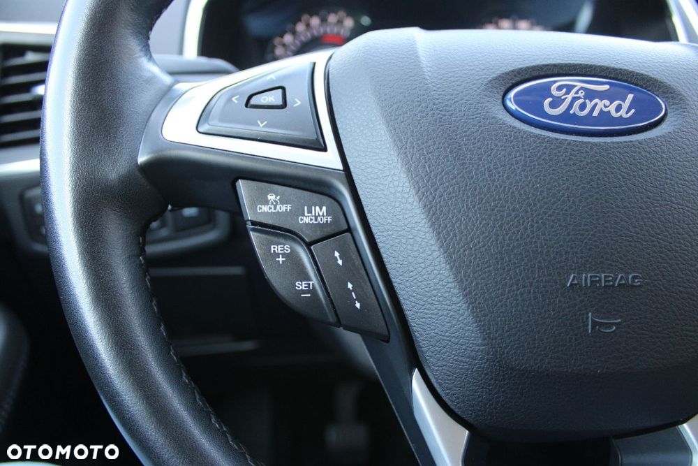 Ford S-Max - 38