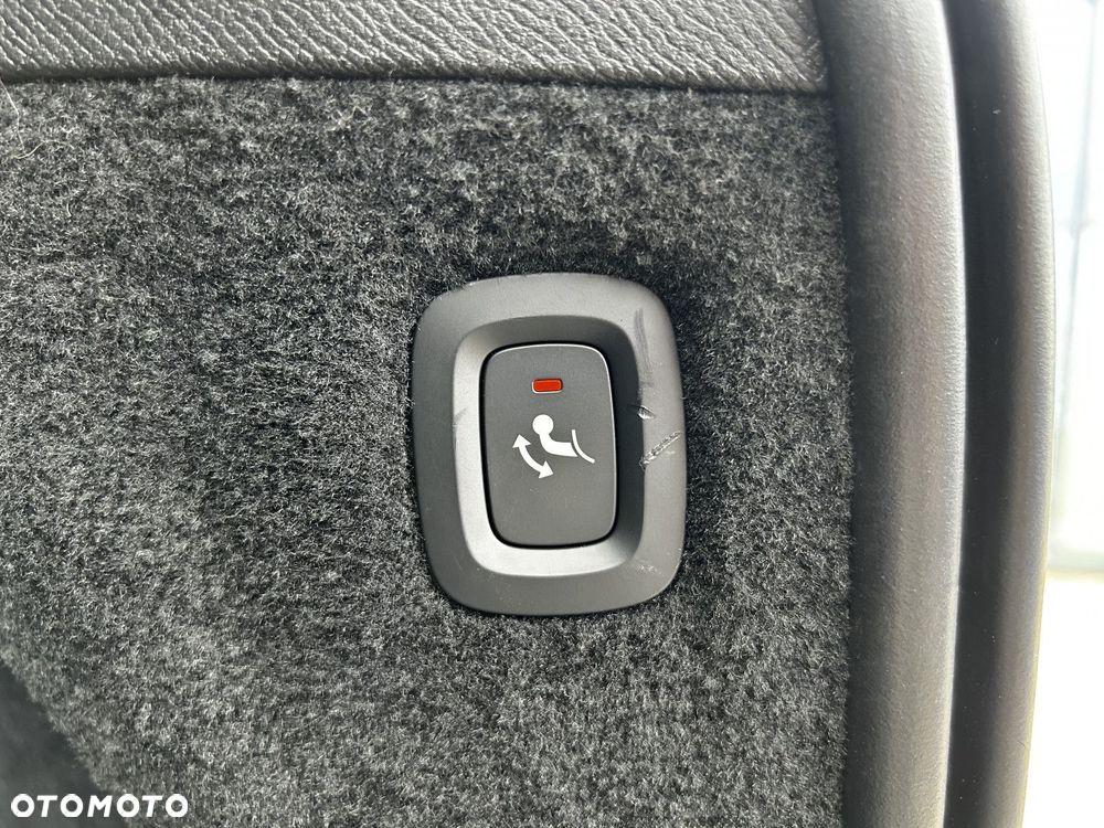 Volvo XC 90 - 34