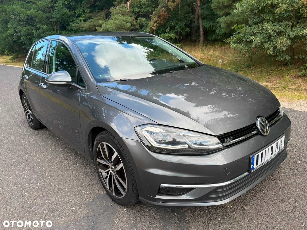 Volkswagen Golf - 6