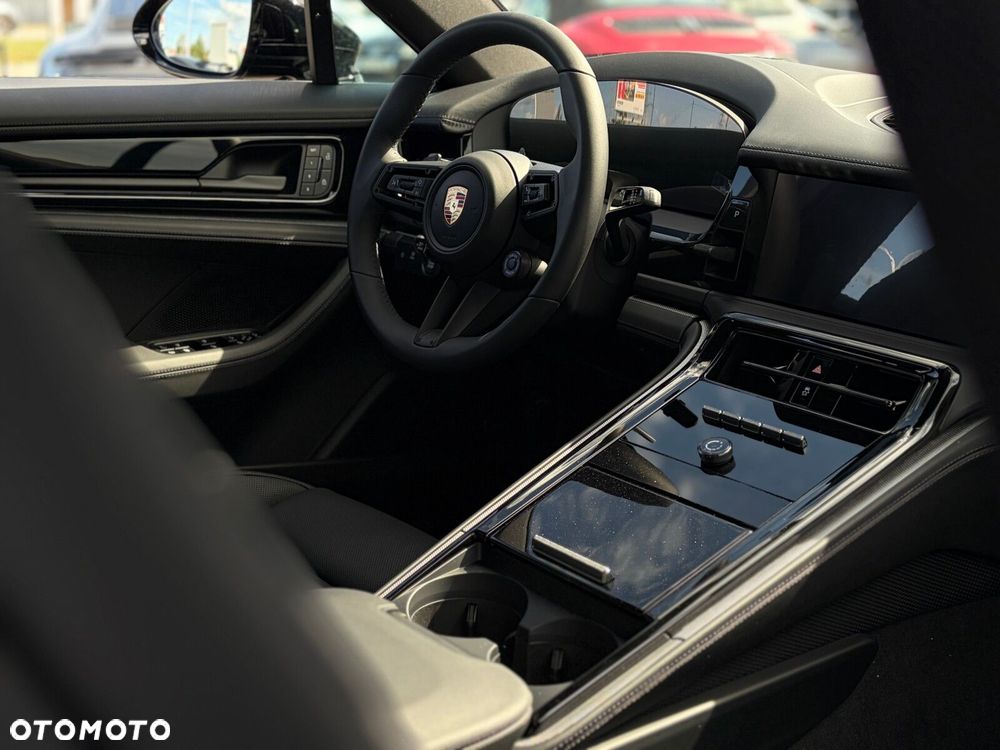 Porsche Panamera - 22