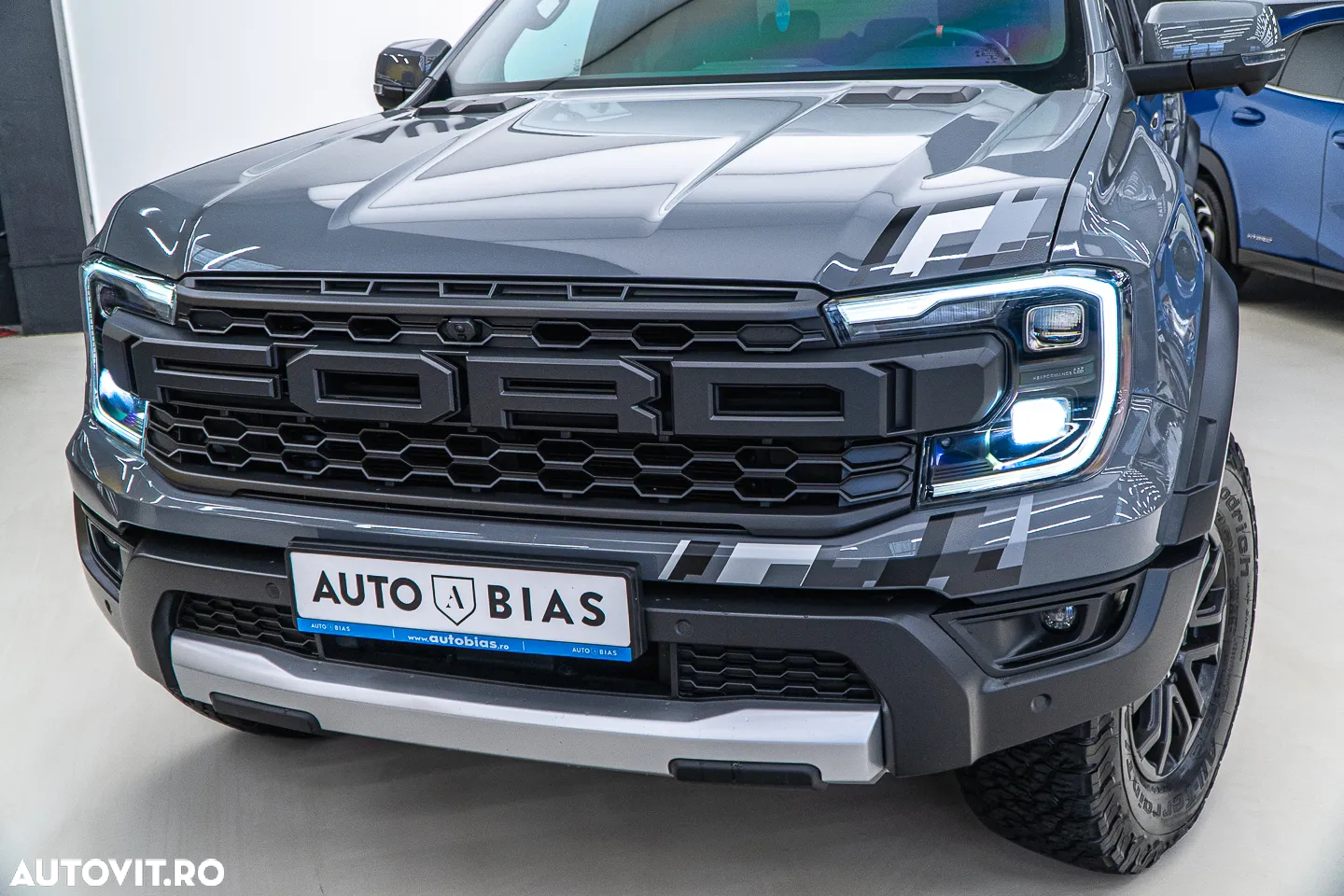 Ford Raptor - 11
