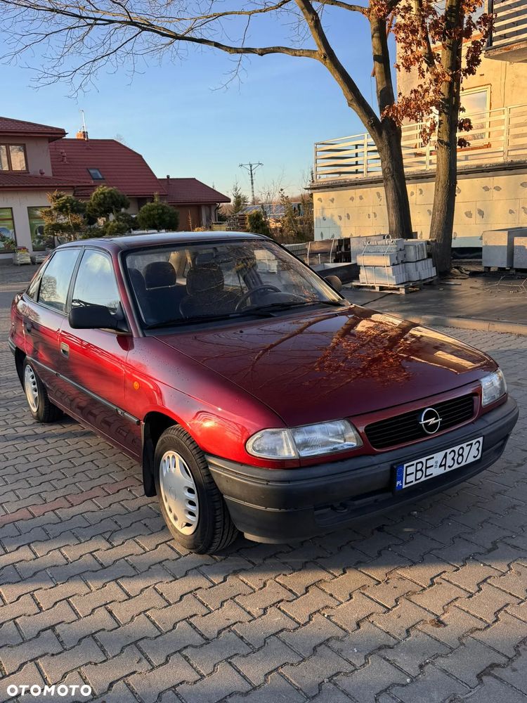 Opel Astra - 1