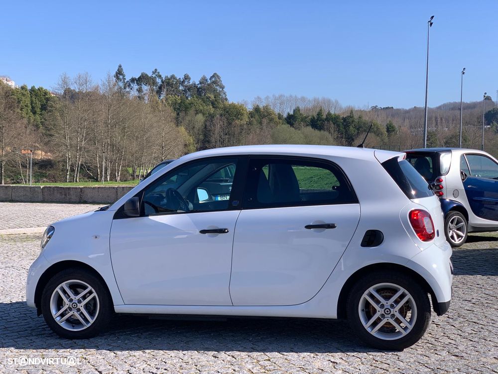Smart ForFour EQ - 10