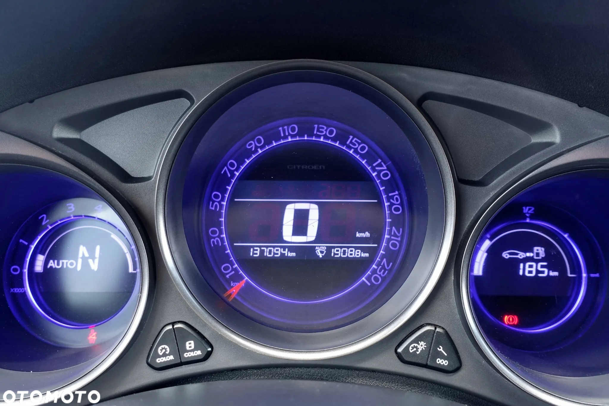 Citroën C4 e-HDi 115 ETG6 Selection - 16