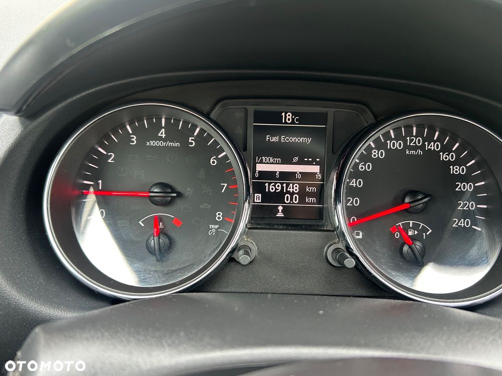 Nissan Qashqai 2.0 Acenta - 19