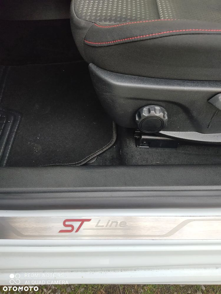 Ford Focus 1.5 EcoBoost STart-Stopp-System ST-Line - 21