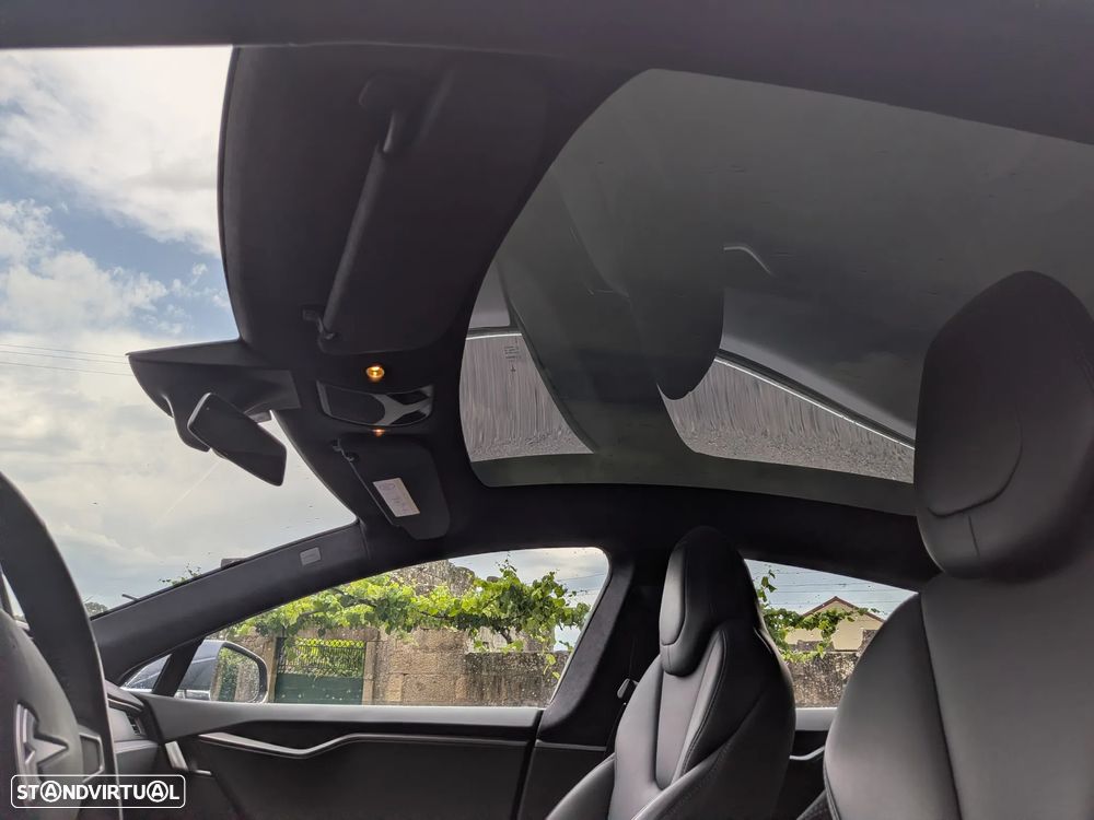 Tesla Model S Long Range - 2