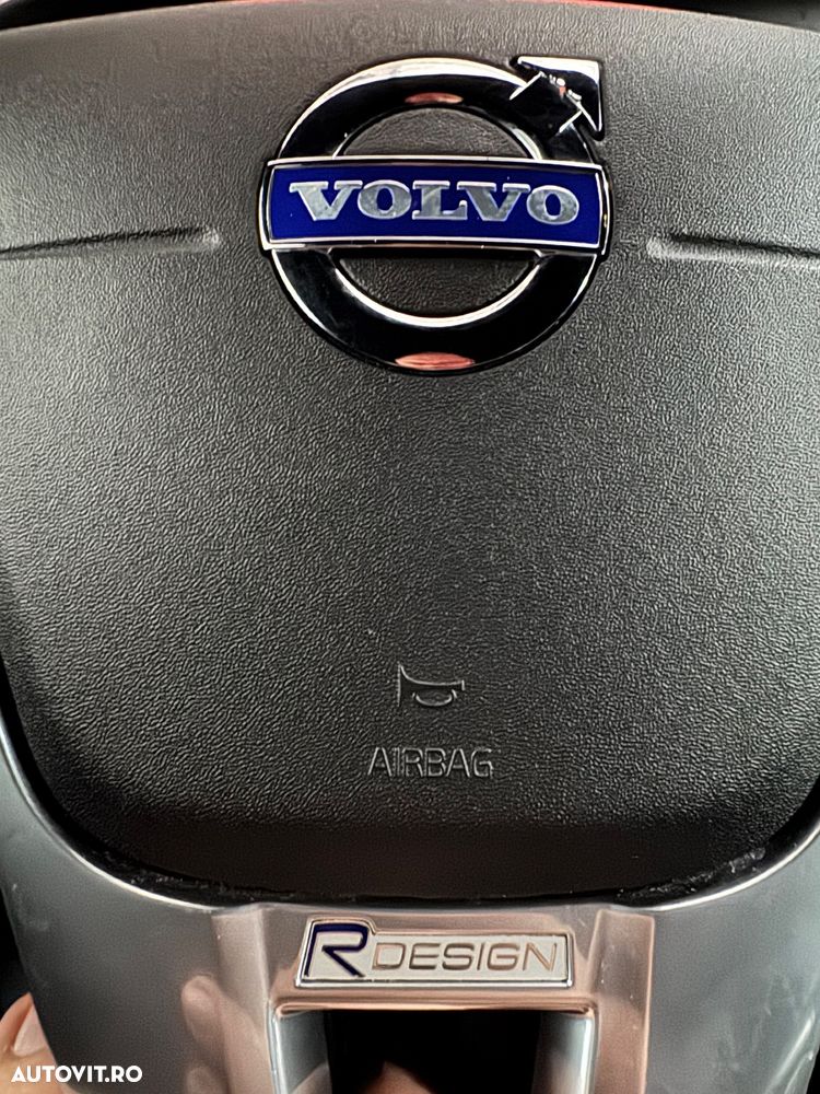 Volvo V40 D4 VEA Aut. R-Design - 8